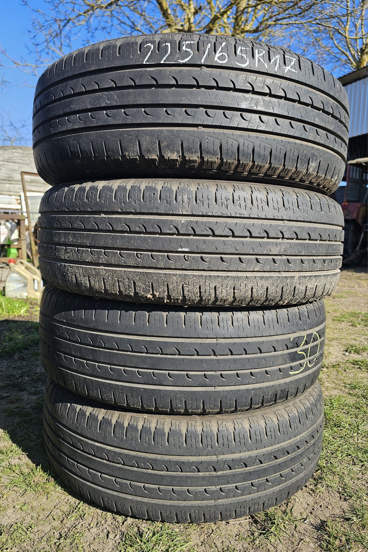 Opony letnie Goodyear 225/65R17