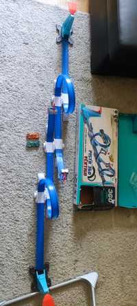 Pista 360 looping (pode usar hotwheels)