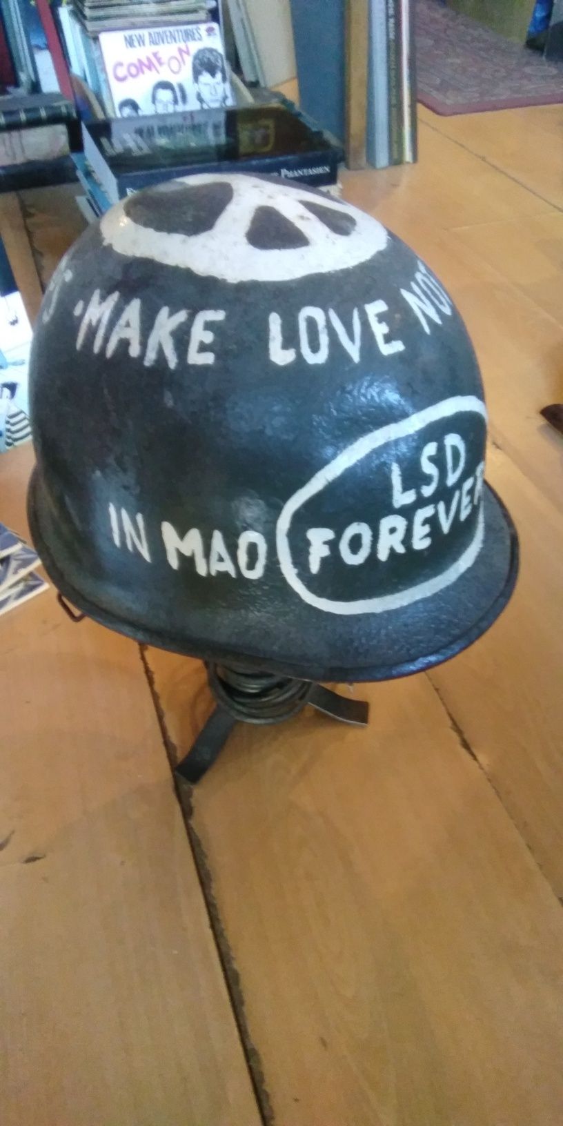 Militaria ,Arte da trincheira, Capacete Americano.