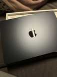 Macbook air m2 8gb ram 256gm 32 cykle ladowania