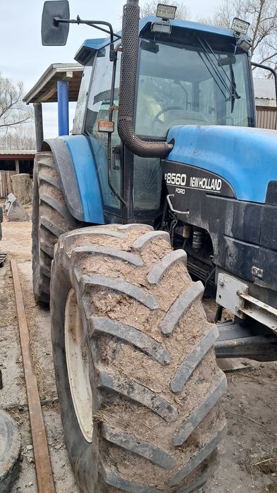 New holland 8560