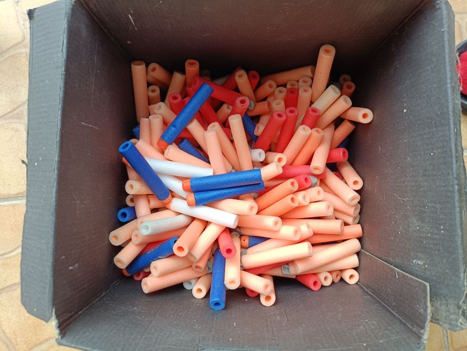 Kolekcja pistoletów Nerf, karabiny zabawkowe + dużo strzałek