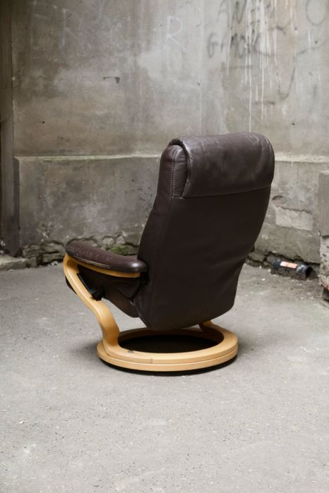 Skórzany Fotel wypoczynkowy jak Stressless