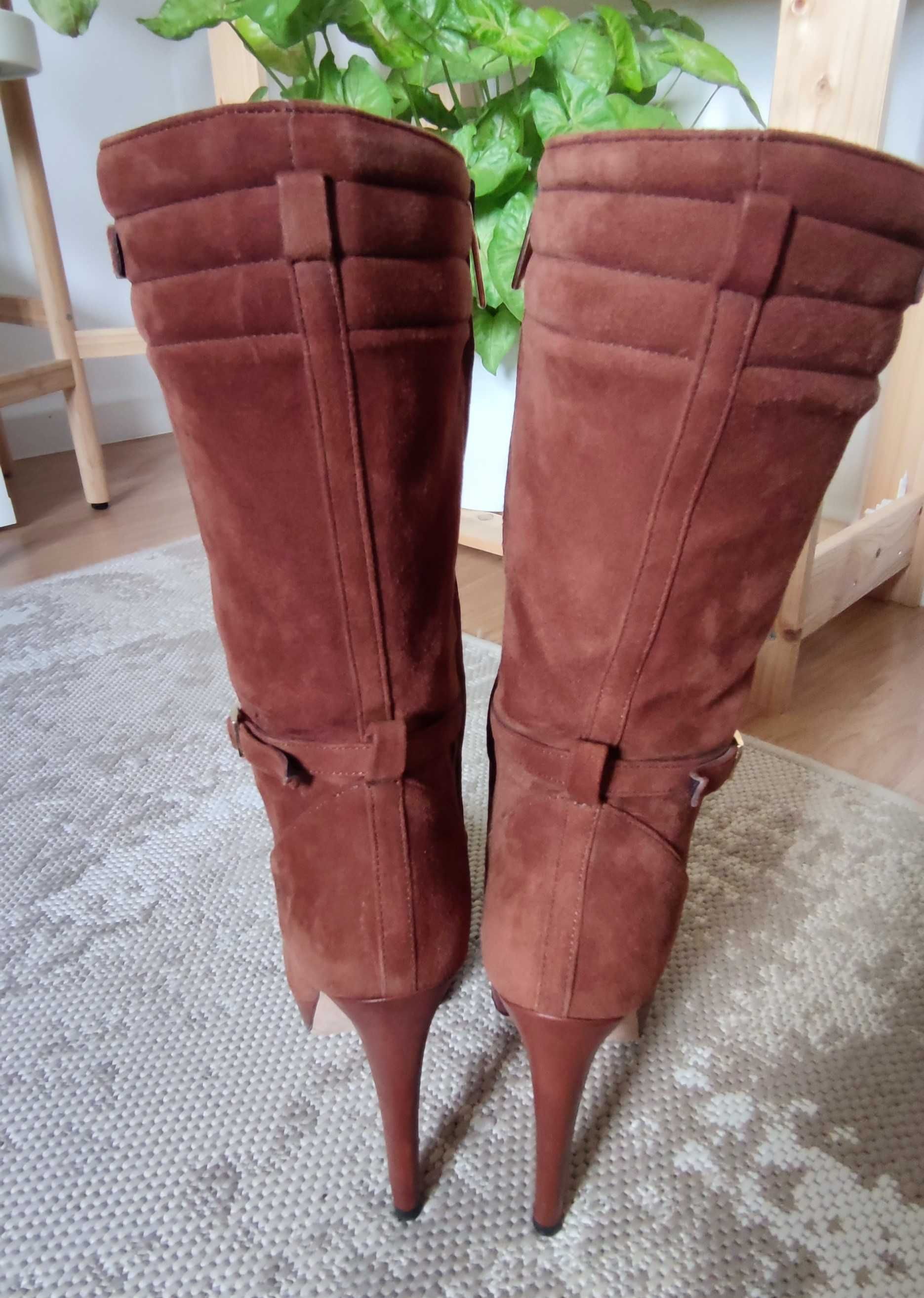 Botas Mikels Pele Camurça