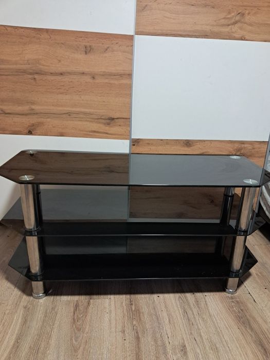 czarny szklany stolik pod rtv