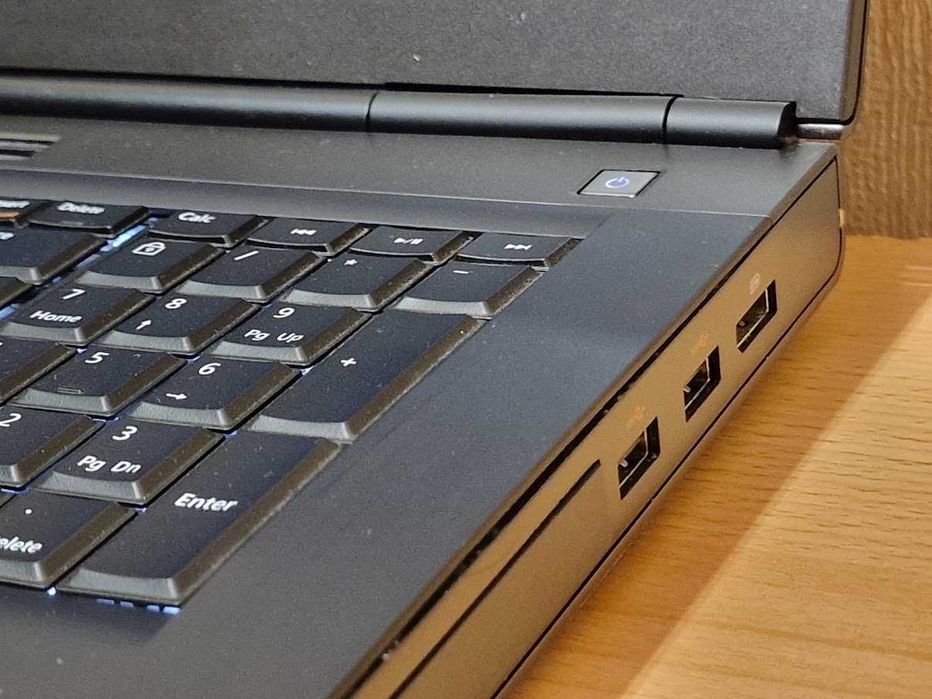 Ігровий Dell Precision M6800 NVIDIA Quadro K3000M, 4Гб Core i7-3840QM