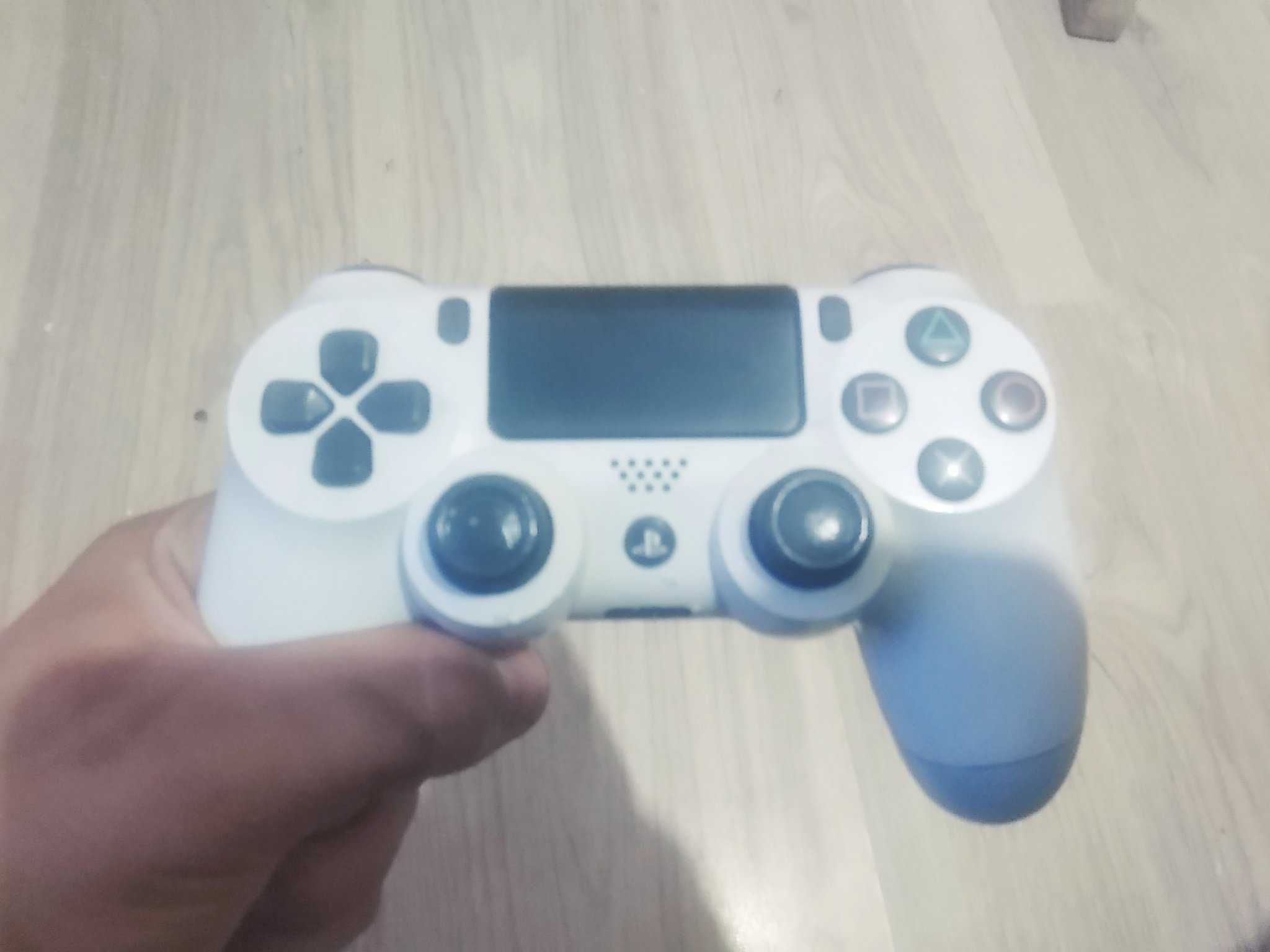 Ps 4 slim 512gb.