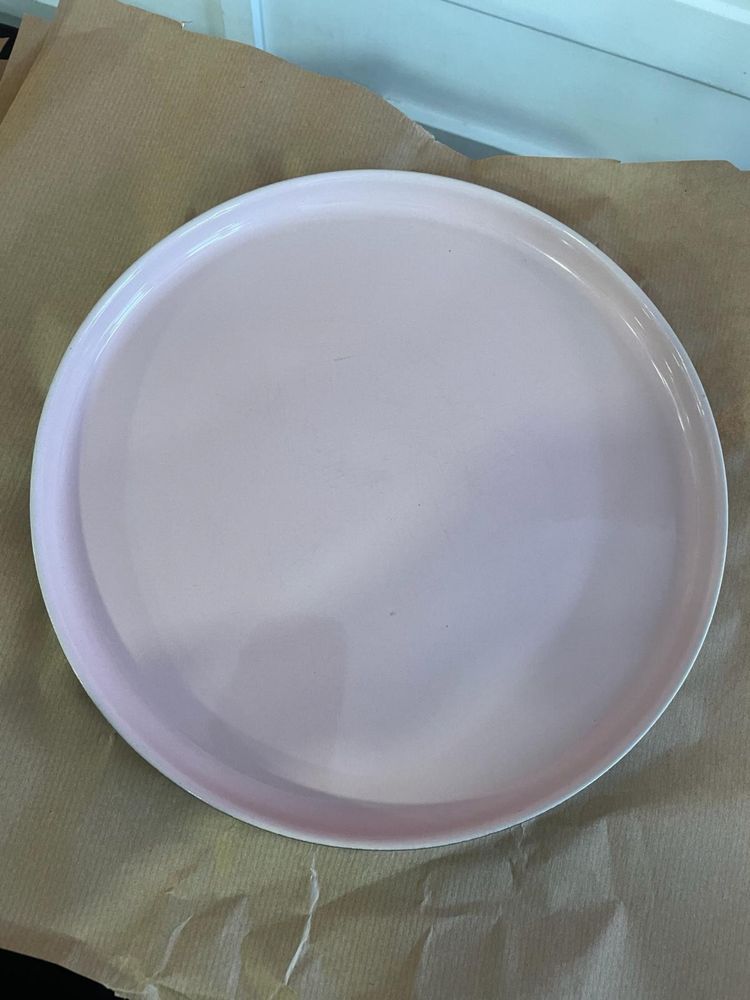 Prato cerâmica cor de rosa
