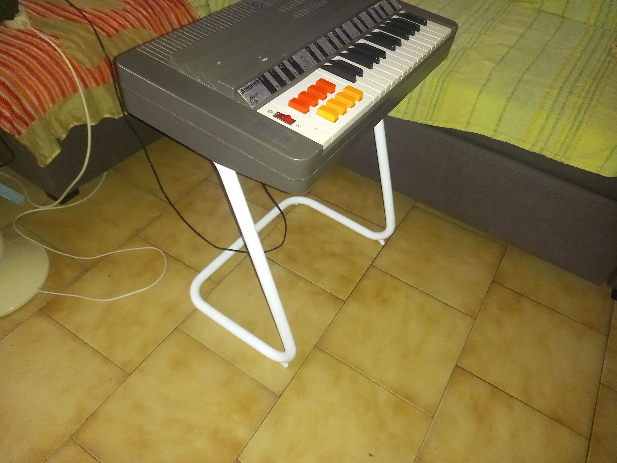 Mini órgão Antonelli