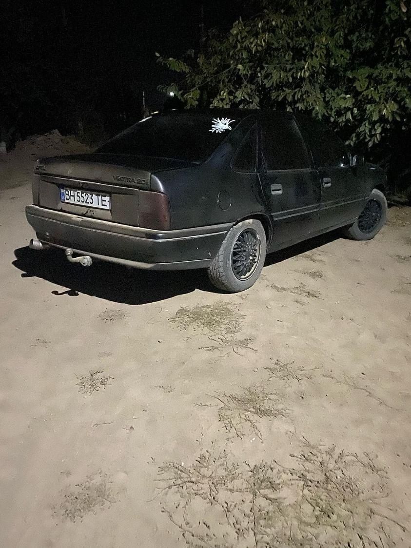 Продам Opel Vectra A 1992 год