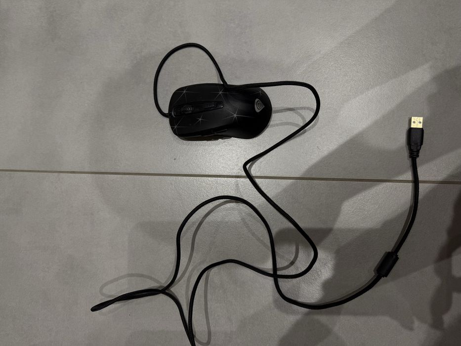 myszka genesis podswietlana