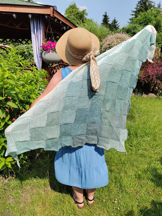 Chusta szal trójkątna ombre HANDMADE