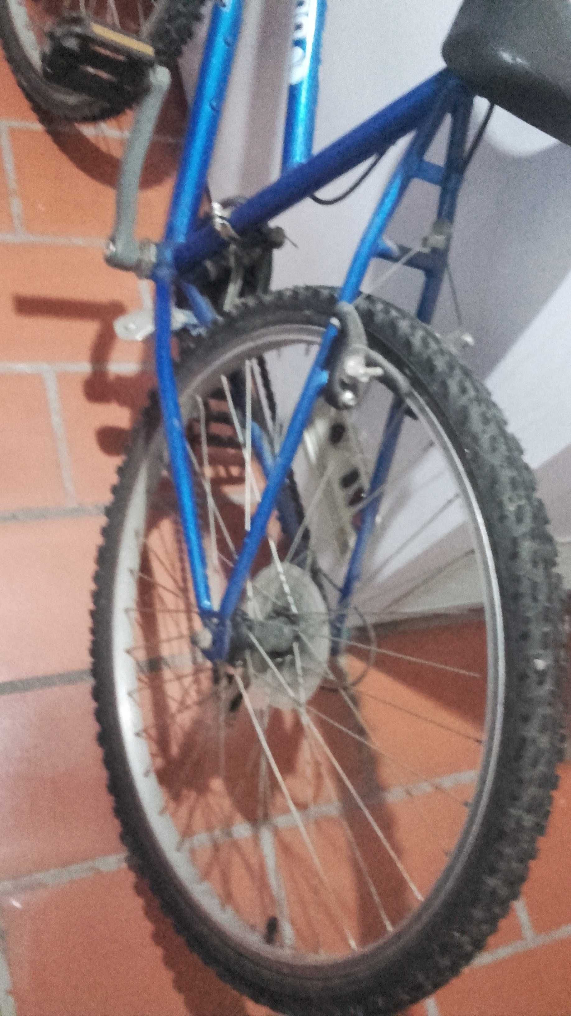 Vendo bicicleta shimano confersil roda 29