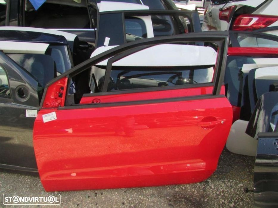 Porta Frente Esquerda Volkswagen Polo do ano 2014