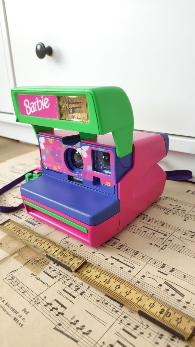 Polaroid 600 Barbie - Maquina Fotográfica Vintage