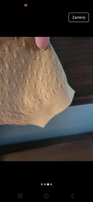 Nowy z metką sweterek