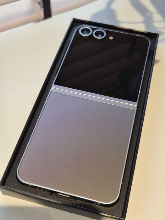 Samsung Galaxy Z Flip6 SM-F741B 256GB