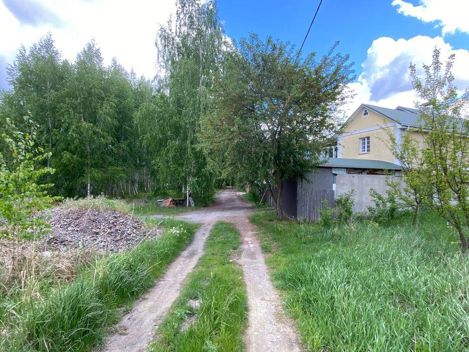 Ділянка 11.5 сот по вул. Незалежності ( 25 м від озера)