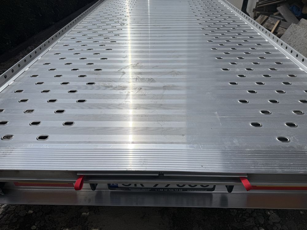 Wynajem laweta DMC 2700, 2 osiowa, masa wł. 500 kg