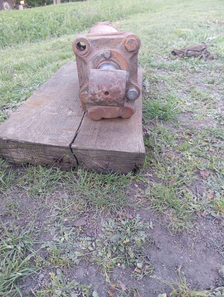 Циліндр навіски Т150