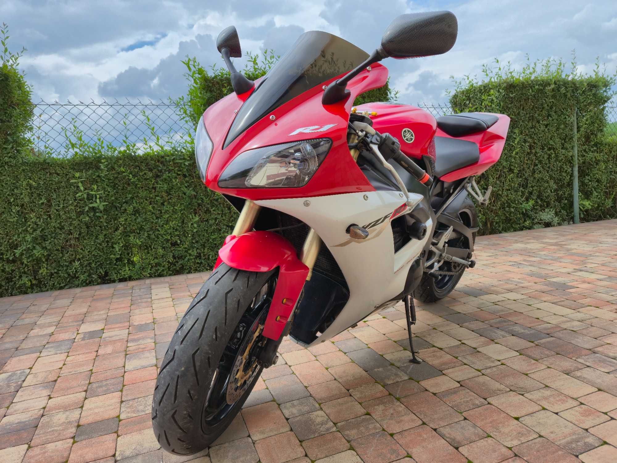 Yamaha R1 RN09 2003