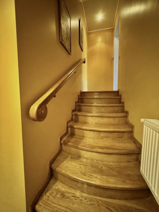 Продаж 2 кім квартири цегла інд.опалення