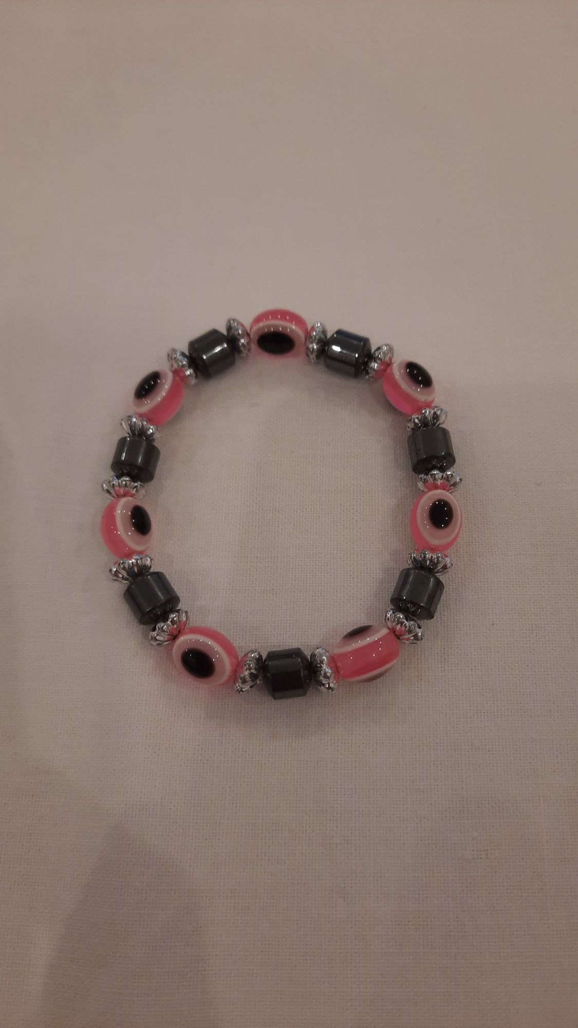 Pulseira da sorte - rosa, cinzenta e branca