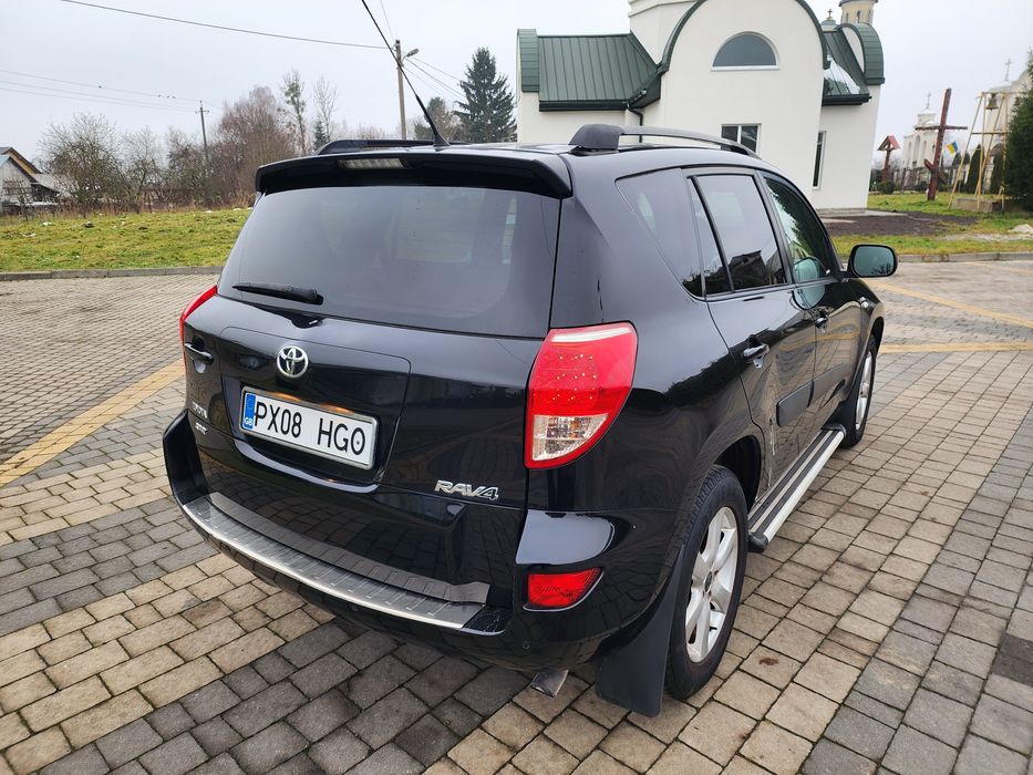 Toyota Rav4 2.2 diesel 2009рік ІДЕАЛ