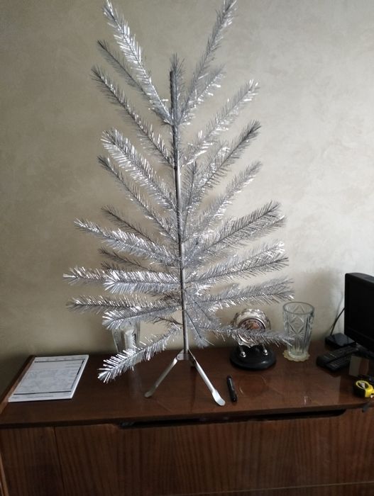 Ёлка искусственная