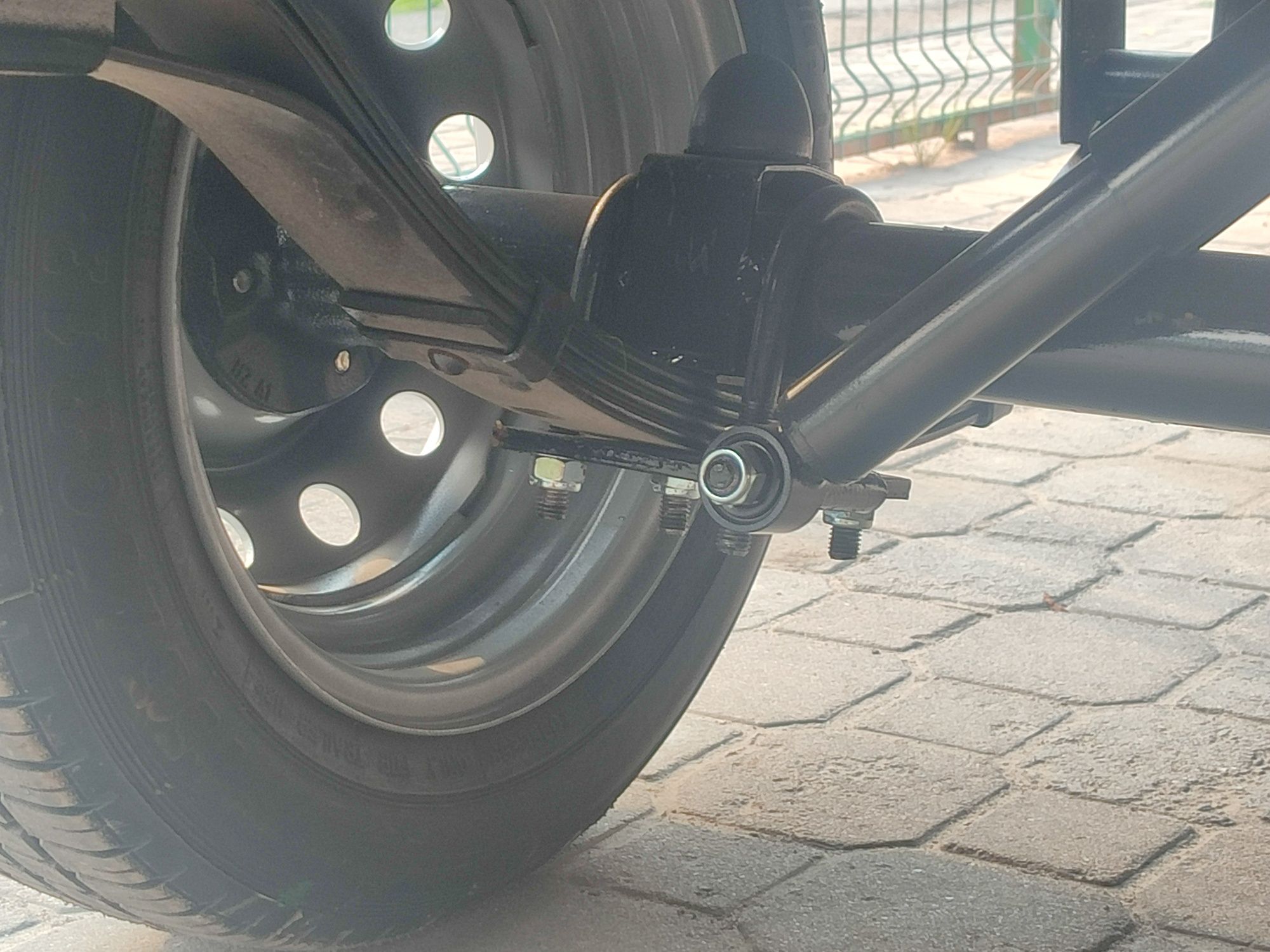 Прицеп причіп до легкового авто