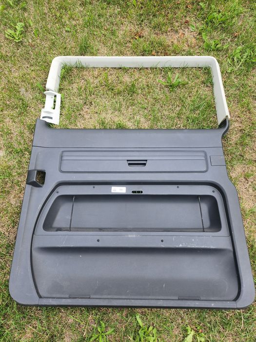 Обшивка двери роздвижной VW T5 VW T6, шторка. MULTIVAN Volkswagen