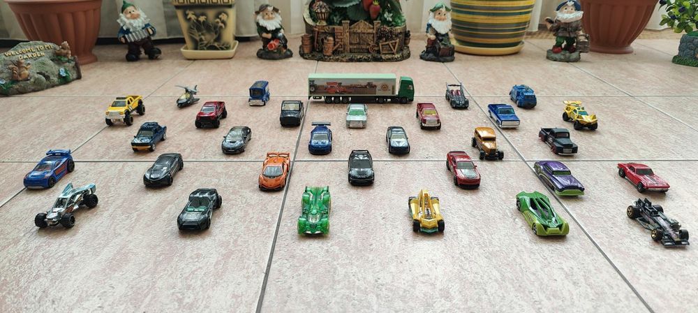 Машинки металеві, колекційні "Hot wheels" оригінал від 30 грн. за 1шт.