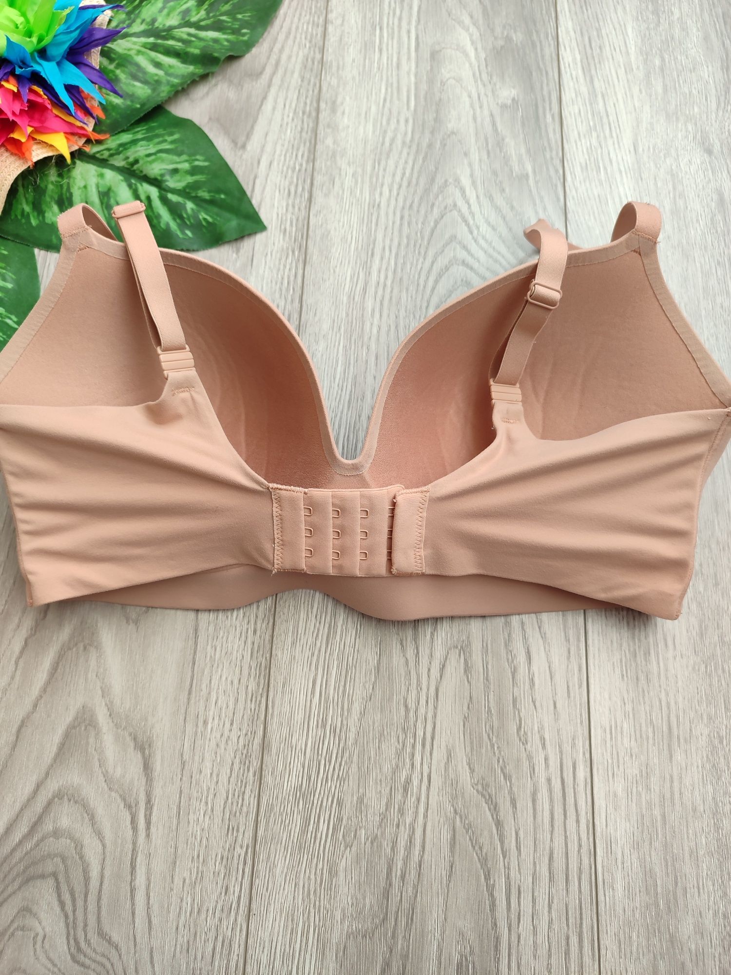 Бюстгальтер Victoria's Secret 34DD/F75, безшовний бюстгальтер