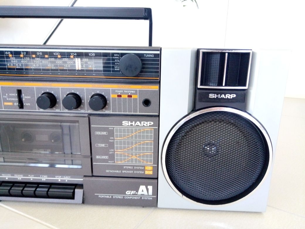 Sharp GF-A1H(BR) Portable Stereo Component System 1984