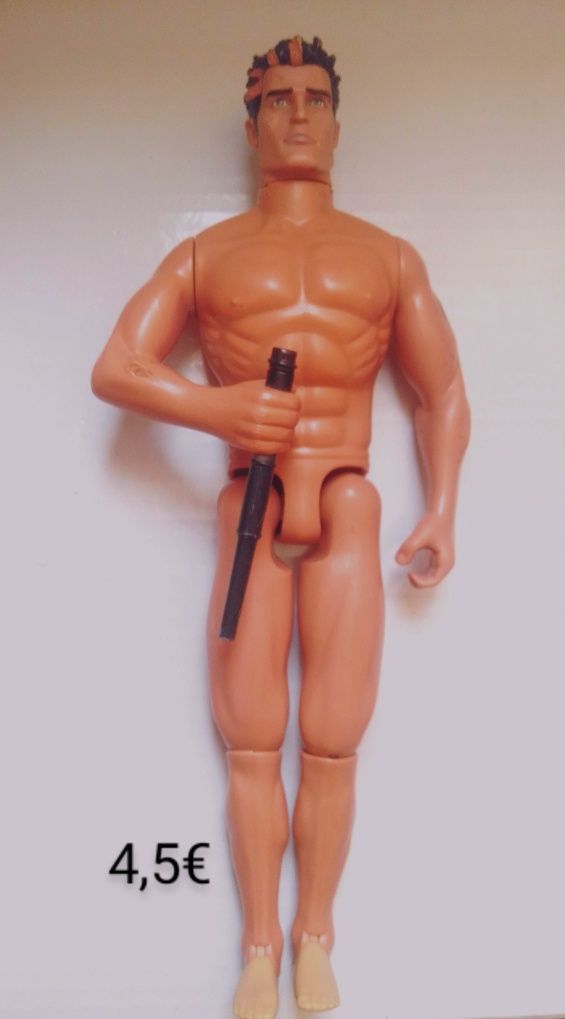 Action Man vários modelos para reaproveitar. Tudo 15€.
