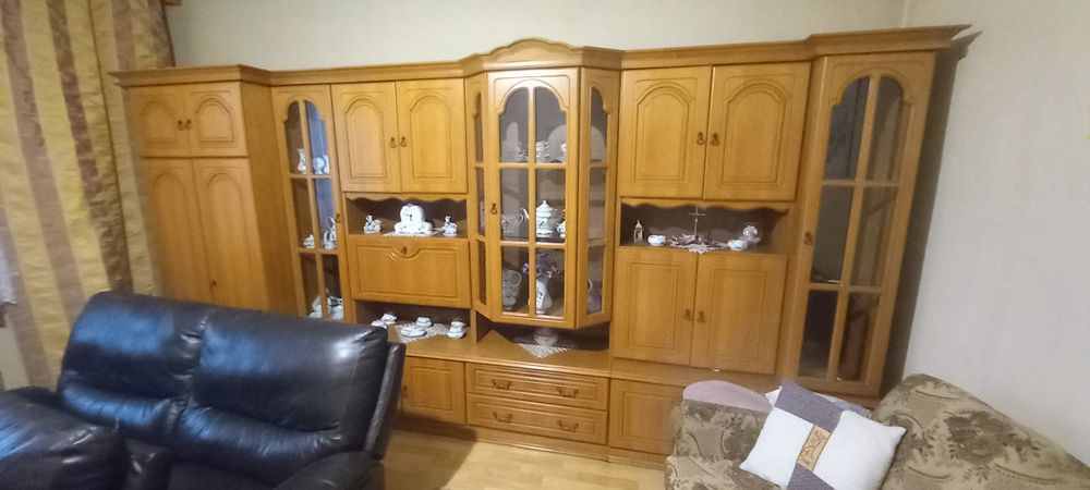 Meblościanka drewniana, szkło,oświetlenie