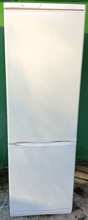 Продам 2х камерный холодильник