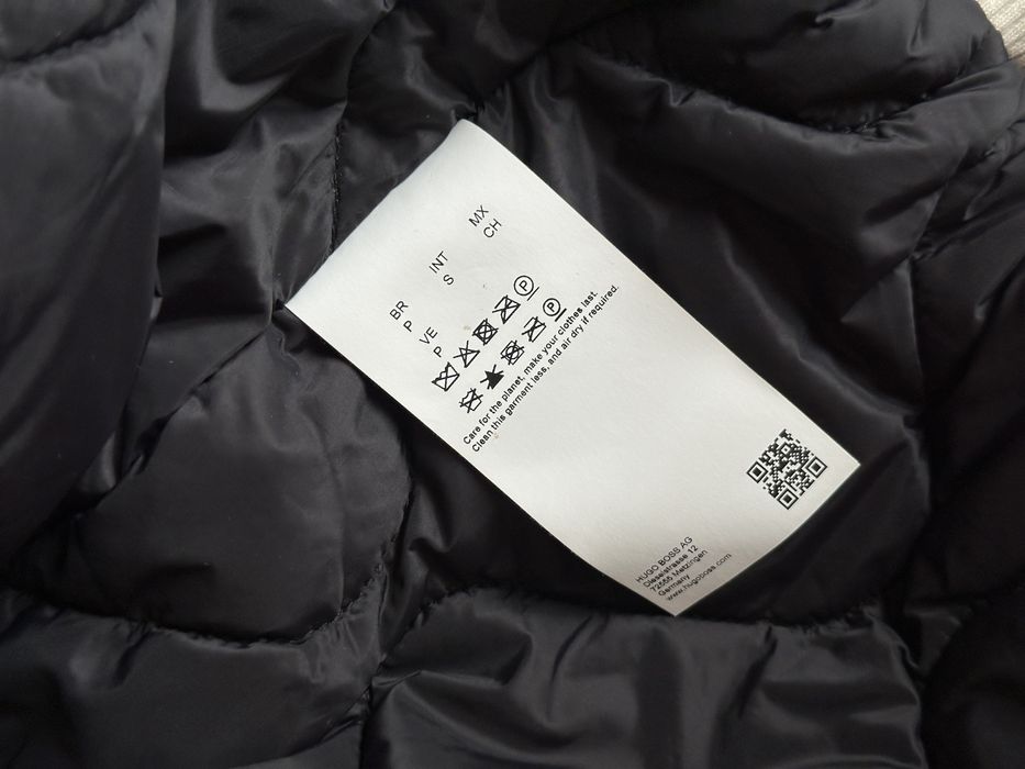 Жіноча куртка бомбер Hugo