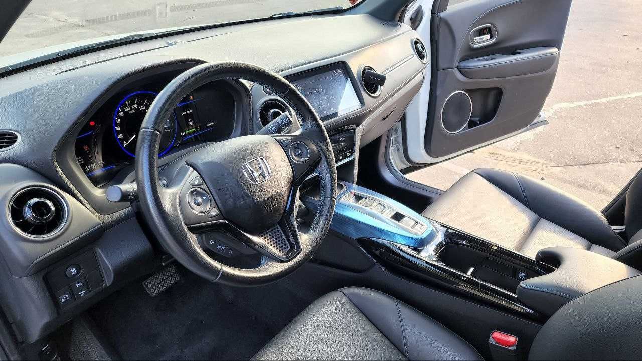 Электромобиль кроссовер Honda X-NV электрокар в Украине H-RV