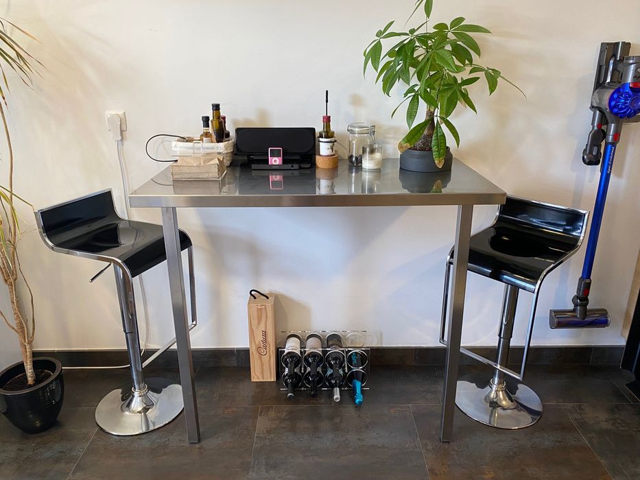 Bancos de Cozinha, reguláveis em altura