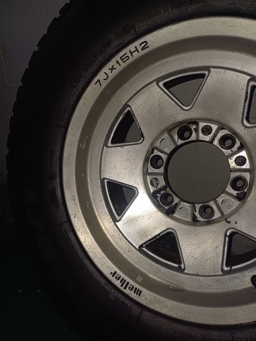 Vendo 4 Jantes 15" Melber c Pneus Goodyear Wrangler