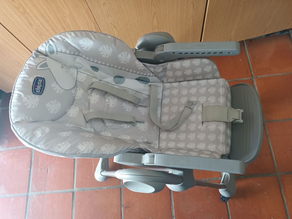 Cadeira de Refeição Alta CHICCO Polly Easy Nature (Cinzento - 4 Rodas)