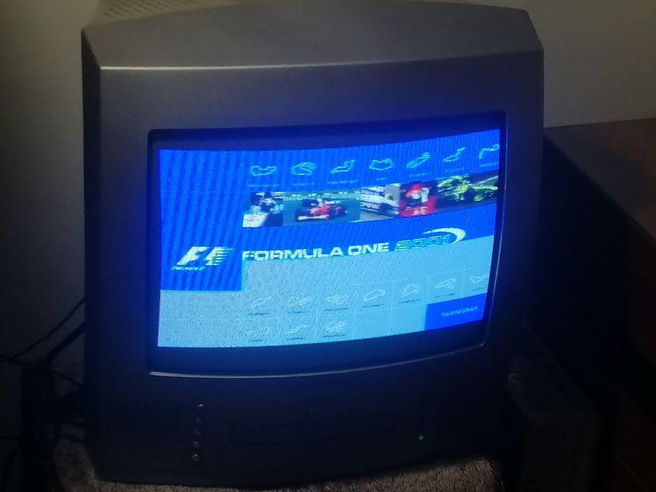 Playstation 1 completa com jogos e comandos