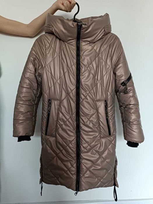 Пальто на дівчинку 140 см