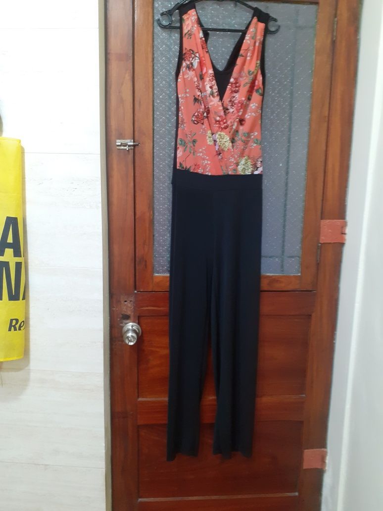 Lote de roupa usada