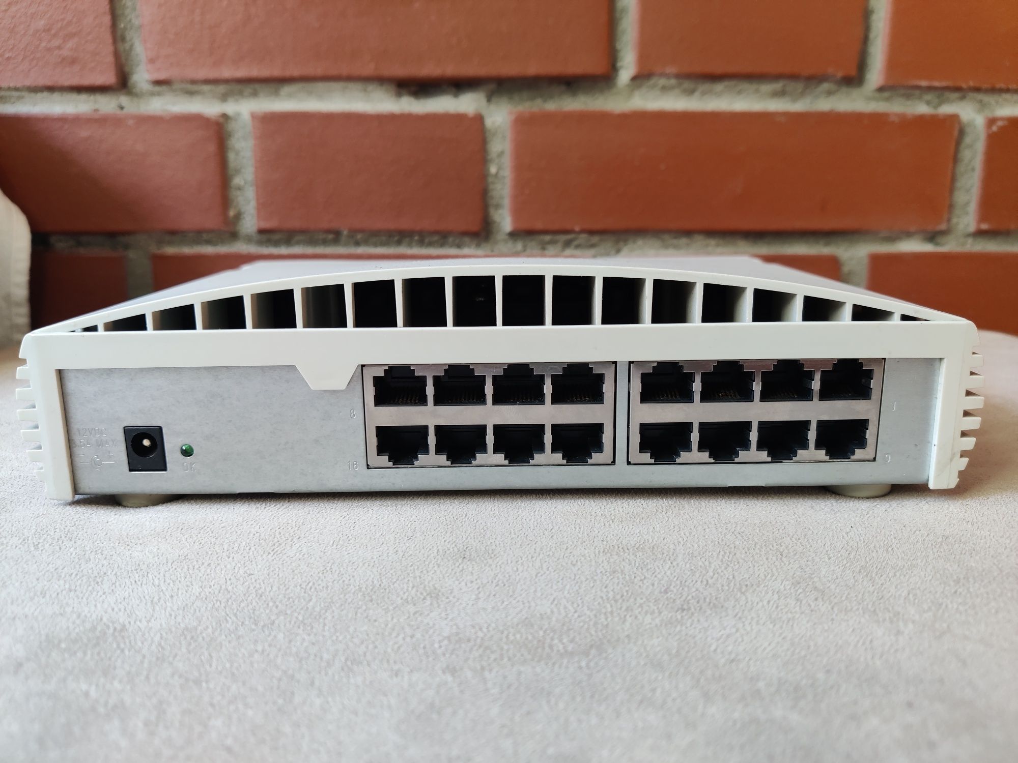 Switch sieciowy 3com OfficeConnect Gigabit 16