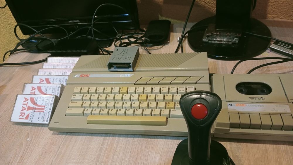 Atari 65xe ECI zestaw