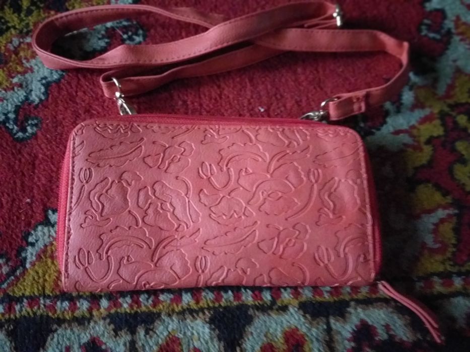 Сумки ! Новая! Для поездок просто супер! Складывается.