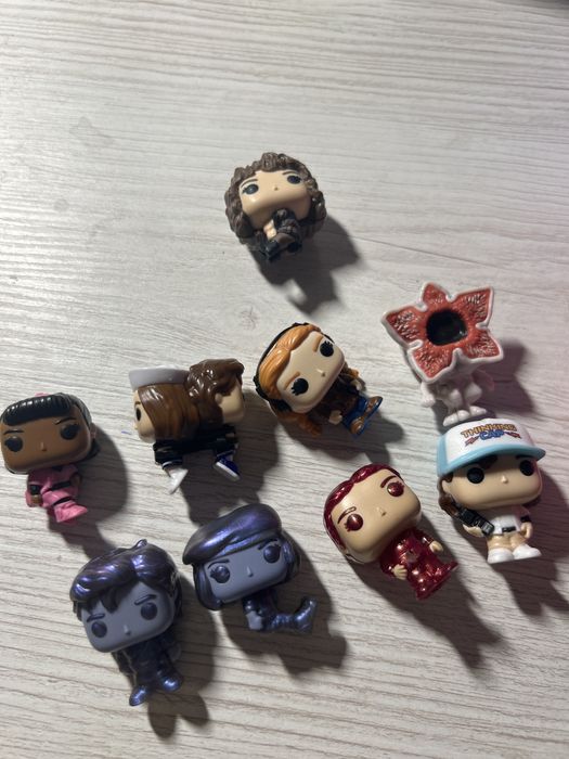 кіндери фігурки дивні дива