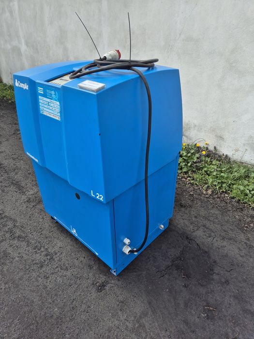 Sprężarka śrubowa CompAir L22 / 22 kw